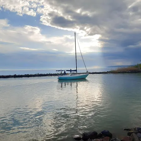 Medea A Vizparton Apartamento Fonyód