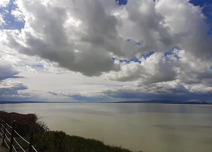 Medea A Vizparton Apartamento