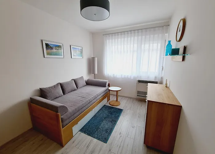 Medea A Vizparton * Fonyód