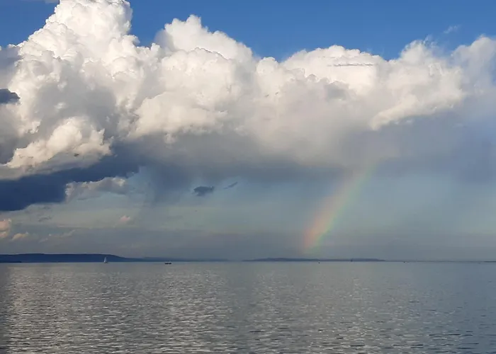 Medea A Vizparton * Fonyód