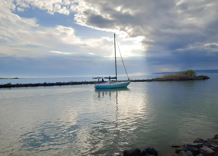 Medea A Vizparton Apartamento Fonyód