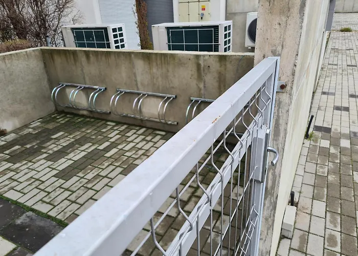 Medea A Vizparton * Fonyód