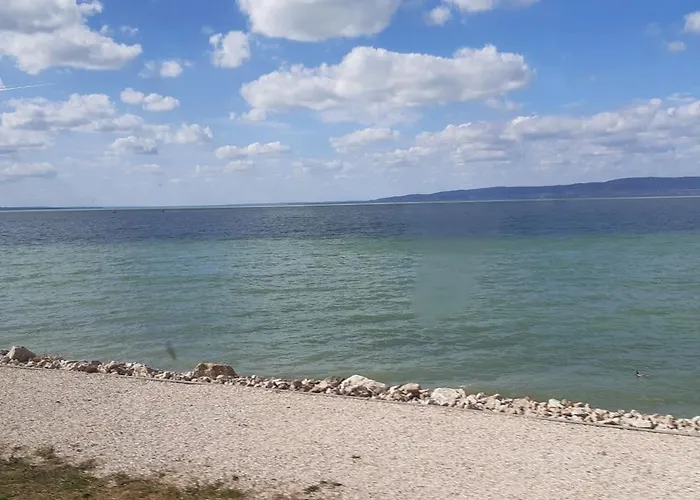 Medea A Vizparton Apartamento