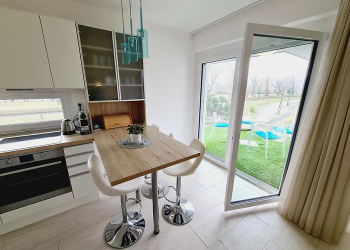 Medea A Vizparton Apartamento *